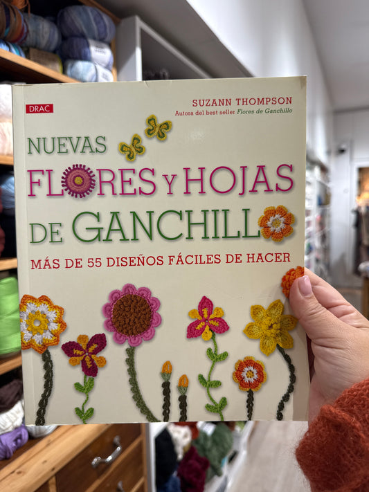 LIBRO - FLORES Y HOJAS DE GANCHILLO -SUZANN THOMPSON