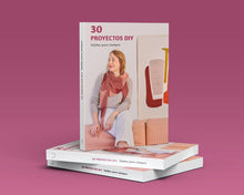 Cargar imagen en el visor de la galería, Libro: 30 proyectos tejidos para siempre The Sewing Box.
