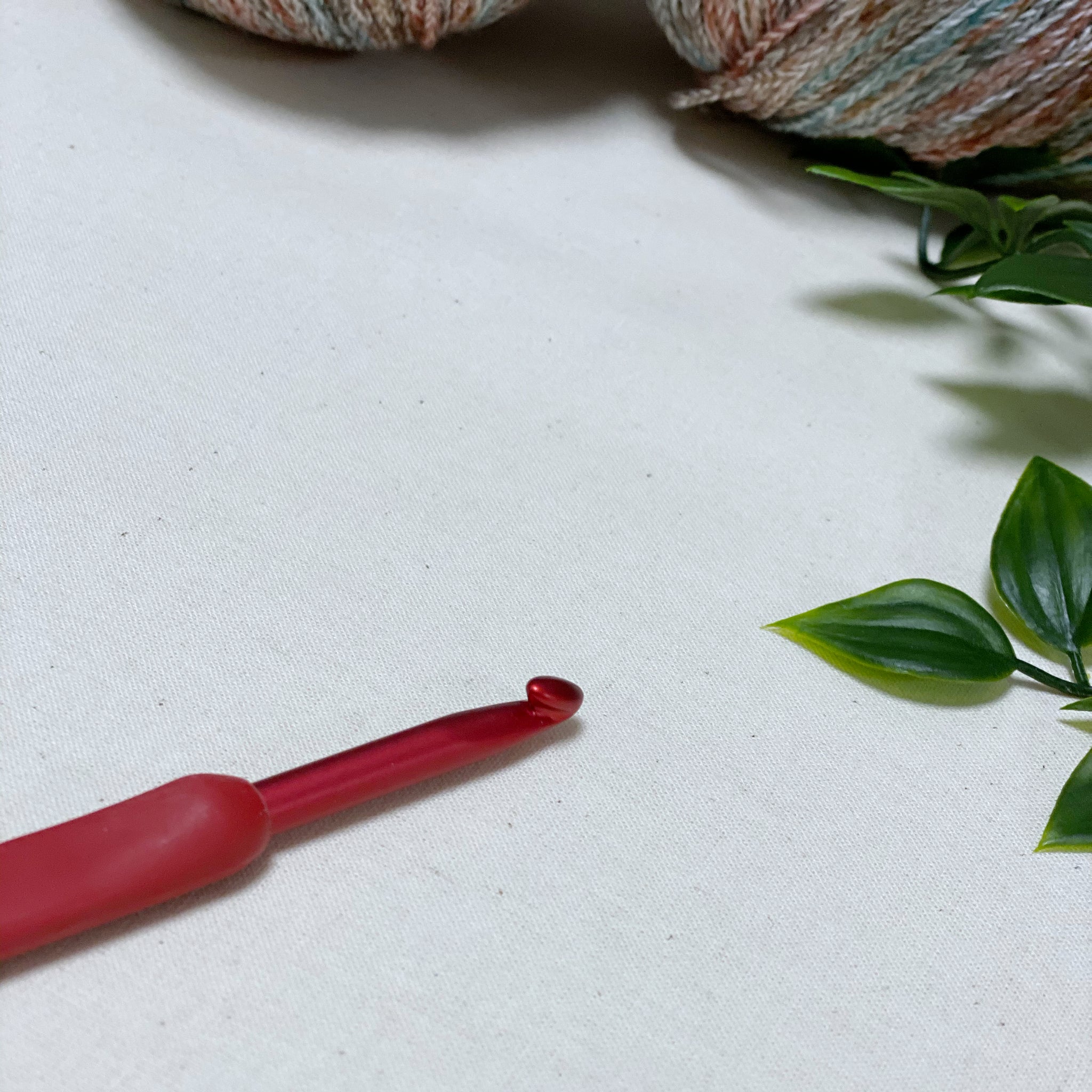 Ganchillo Tulip 0,5mm - Papel y Aguja